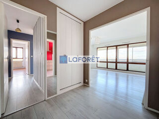  Appartement à louer 4 pièces 101 m²