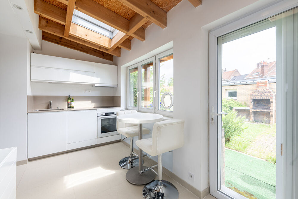 Vente Maison Maison familiale 115 m² avec jardin, garage et dépendance Lomme