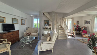  Maison � vendre 8 pi�ces 242 m�