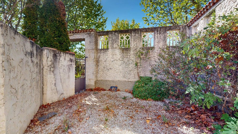 Appartement Pernes Les Fontaines 3 chambres 90 m2 avec jardin