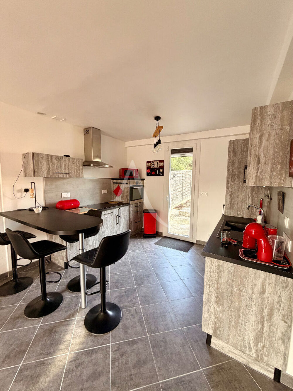 Vente Maison Jolie maison r�nov�e 2 faces, 3 chambres, jardin avec petite d�pendance et garage sur parcelle de 195m2 Perpignan