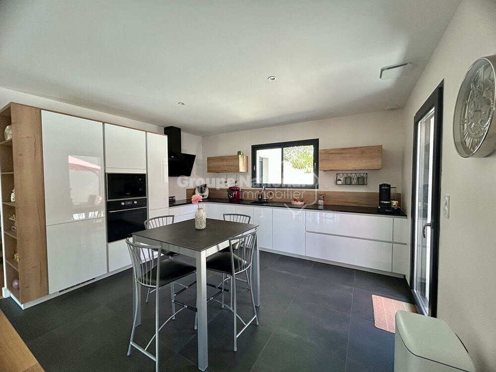 Vente Maison Caveirac Villa contemporaine 3 chambres avec piscine Caveirac