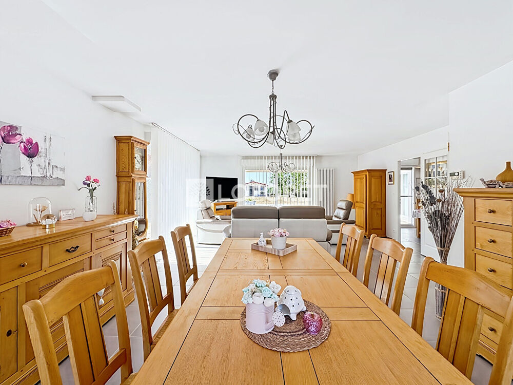 Vente Maison Plain-pied individuel - 3 chambres - 1 bureau - garage - 124m²  - Balinghem Balinghem