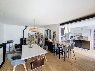  Maison  vendre 6 pices 140 m