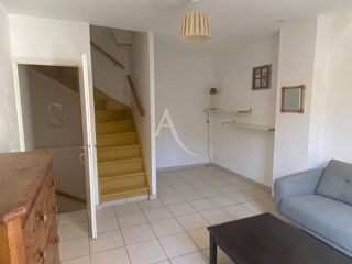  Appartement à louer 4 pièces 70 m²