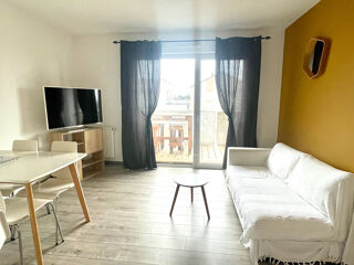  Appartement à louer 2 pièces 42 m²