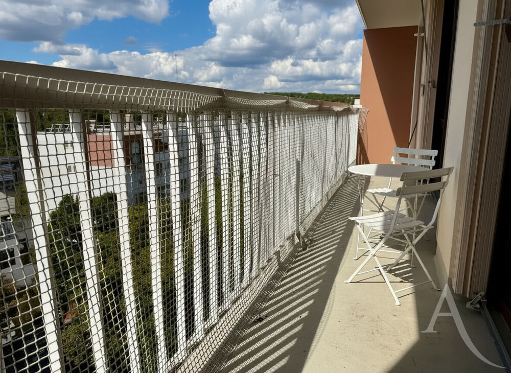 Vente Appartement Appartement Chaville Rive Gauche 3 pièces EXCLUSIVITÉ  balcon cave parking étage élevé ascenseur vue dégagée Chaville