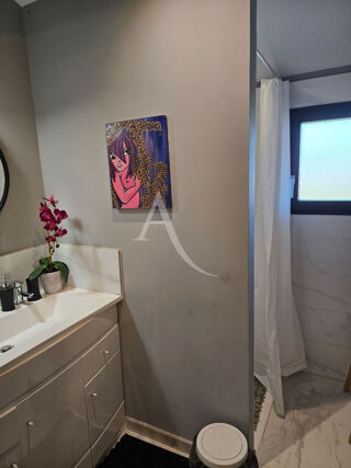  Appartement à louer 3 pièces 65 m²