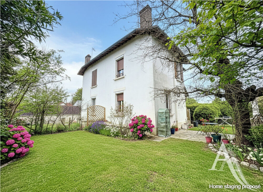Maison idéale Primo-Accédant ou Investisseur ? 2 chambres, sous-sol, jardin & garage ? Accès direct A13