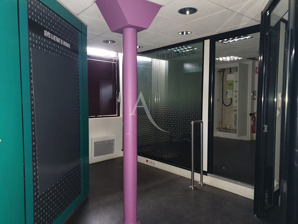 Vente Immeuble IMMEUBLE COMMERCIAL À VENDRE À SAINT AIGNAN Saint aignan