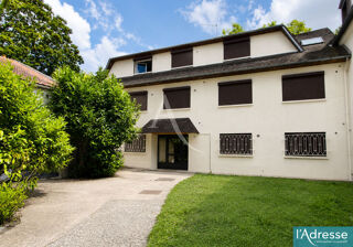  Immeuble à vendre 8 pièces 205 m²
