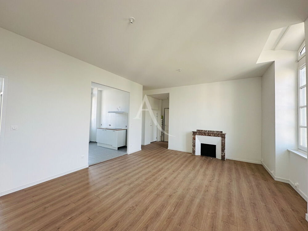 APPARTEMENT 2 CHAMBRES ENTIEREMENT RENOVE A BRAM