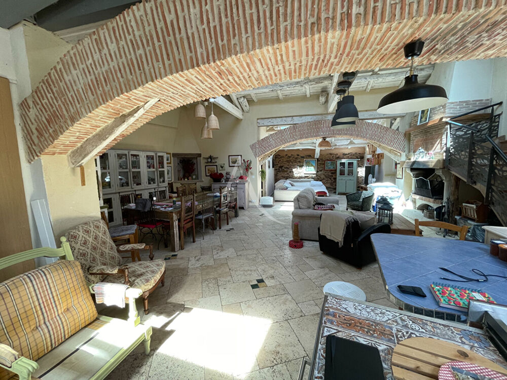Vente Maison Sainte Gemme, maison de type 7  de 261 m² Sainte gemme