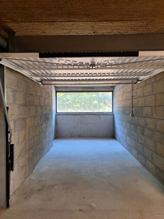  Parking / Garage  louer 15 m