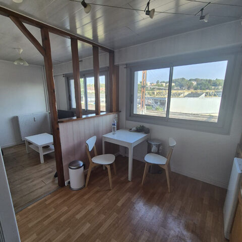   Studio avec coin nuit à Juvisy Sur Orge proche de la gare RER C et D Appartement - 1 pièce(s) - 27 m²