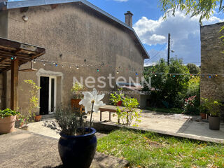  Maison  vendre 7 pices 221 m