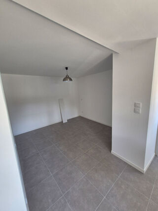  Appartement à louer 2 pièces 43 m²