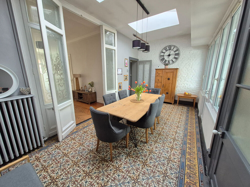 BOURGEOISE env 150 m² hab, 4 chambres, jardin
