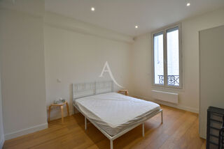  Appartement à louer 3 pièces 87 m²