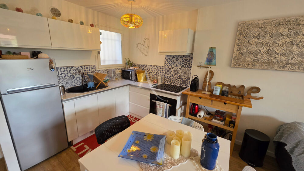 CARQUEIRANNE MAISON / APPARTEMENT AVEC JARDIN ET TERRASSE
