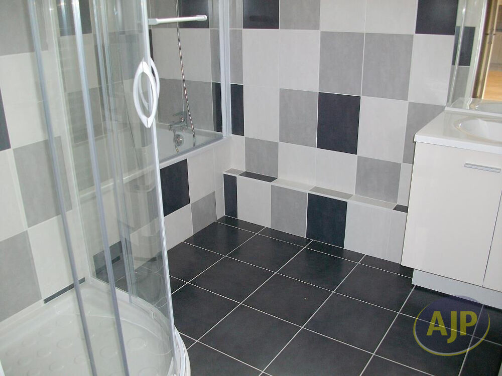 Location Appartement Appartement 3 pièces 72.18 m2 - Centre Ste Pazanne Sainte pazanne