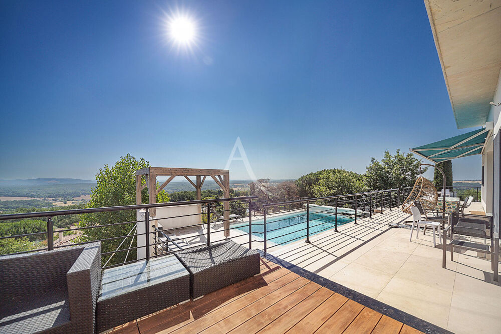 Maison 8 pièces 232 m² · à Montjoire · 232 m² · 720 000 €