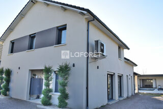  Maison  vendre 7 pices 205 m