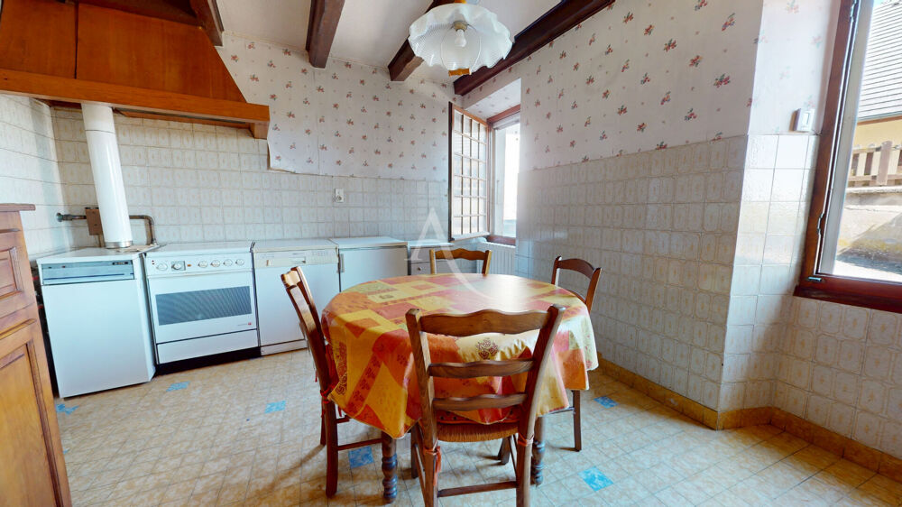 Vente Maison Maison Chilly 5 pièce(s)  114.39 m² Hab  (463 m2 au sol). Chilly