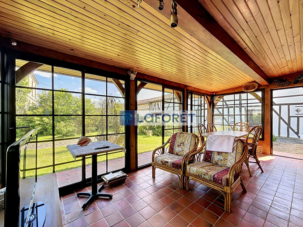 Vente Maison Maison Landricourt 6 pièce(s) 232,33 m2 Landricourt