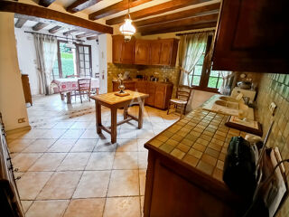  Maison  vendre 6 pices 143 m