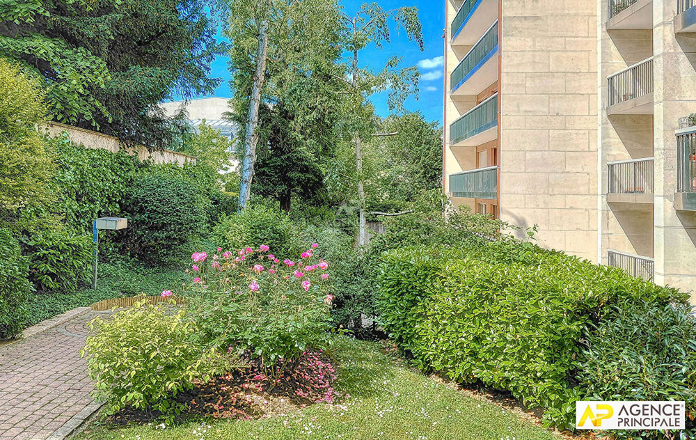 � vendre  Appartement Versailles (78000)