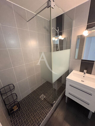  Appartement à vendre 4 pièces 77 m²