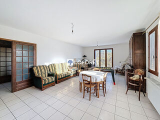  Maison � vendre 9 pi�ces 215 m�