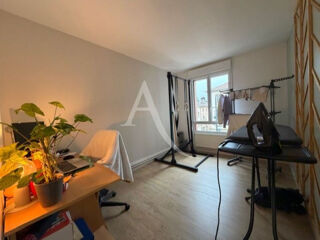  Appartement à louer 3 pièces 89 m²