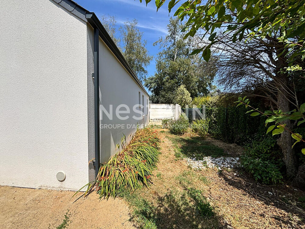Maison à vendre à Elven centre, maison de plain pied, 4 chambres, jardin