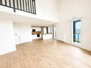  Appartement à vendre 5 pièces 144 m²