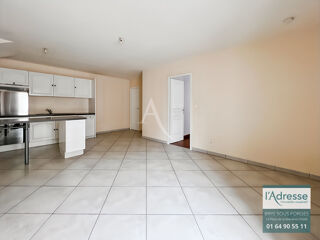  Appartement à louer 2 pièces 42 m²