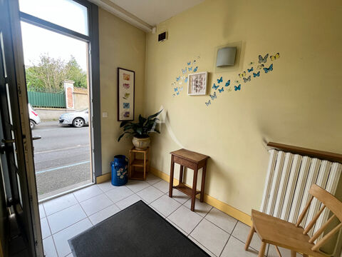 Local professionnel à 2 minutes à pied de la gare ! 750 91410 Dourdan