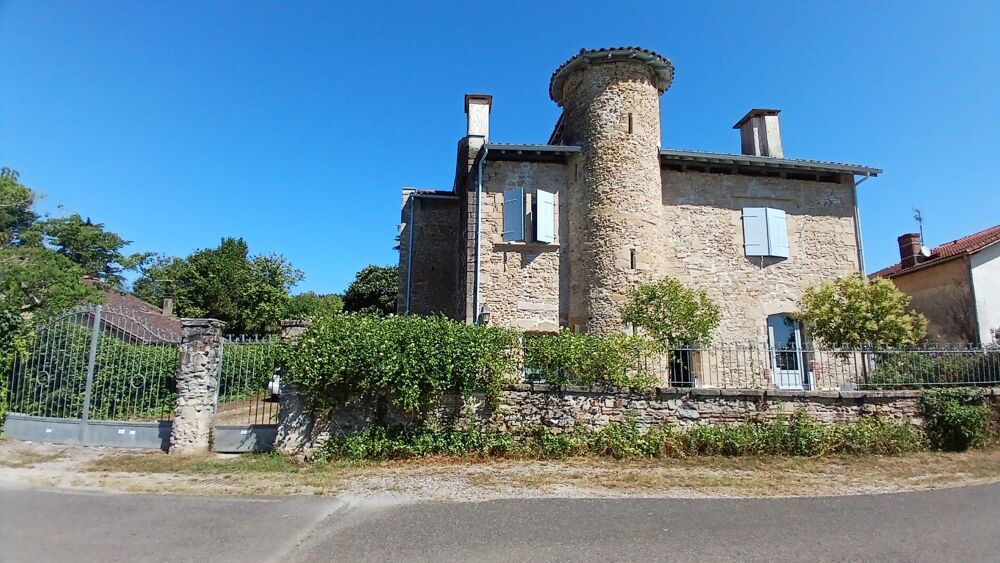 Vente Maison Héritage et élégance : propriété fortifiée au coeur des Landes Saubusse