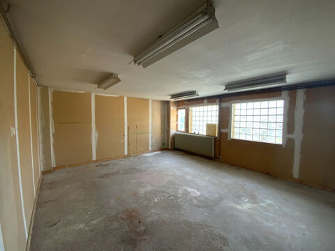   Local d'activit�  1219 m2 