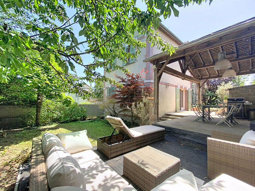 Vente Maison Maison Auxerre 6 pièces, 4 chambres, 137.29 m², rive droite Auxerre