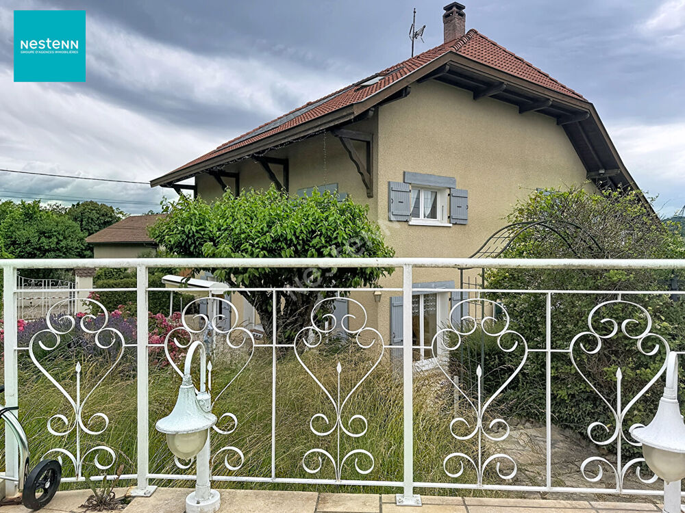 ETERCY _ Maison 9 pièces de 380 m², terrain de 900 m² avec piscine, jardin et garage double, à vendre