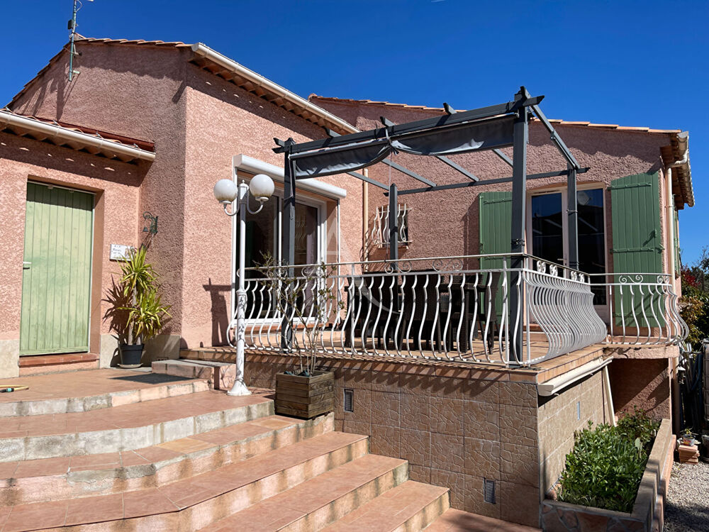 VILLA TYPE 3 GINASSERVIS D'ENVIRON 90M2 GARAGE PISCINE PROCHE ECOLE