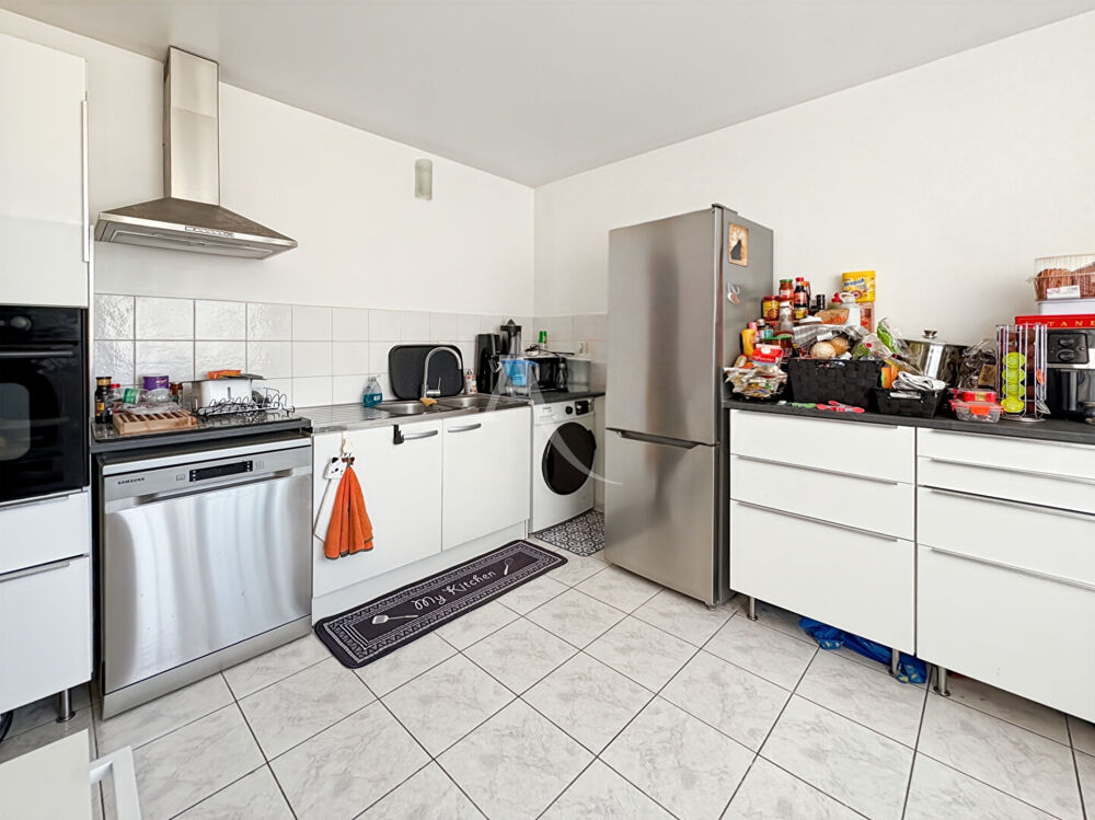Appartement à Lardy avec balcon, cave et parking