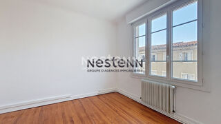  Appartement à louer 4 pièces 90 m²
