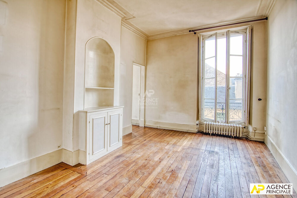Vente Appartement Versailles Saint Louis Appartement 4 pièces 80 m² situé au 2ème étage Versailles