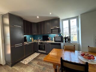  Villa 15 + pi�ces 510 m� Leobard