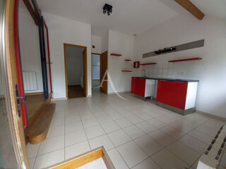  Appartement à louer 4 pièces 87 m²