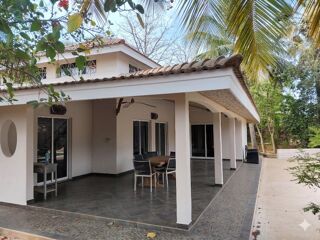  Maison � vendre 6 pi�ces 220 m� Saly