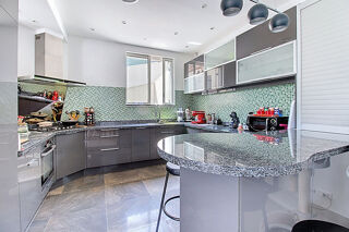  Maison � vendre 5 pi�ces 180 m�